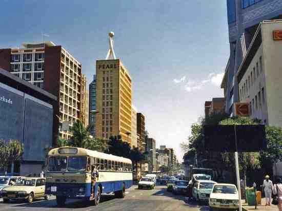 Проспект Брежнева появится в столице Зимбабве