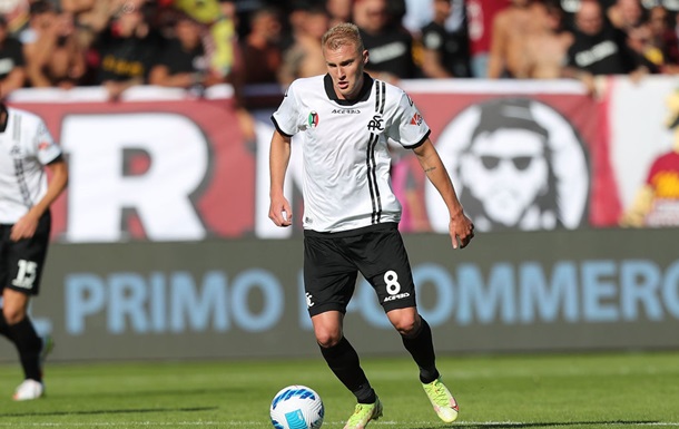 Коваленко - в стартовом составе Специи на игру против Дженоа