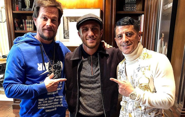 Известный голливудский актер одним из первых поздравил Ломаченко с победой 