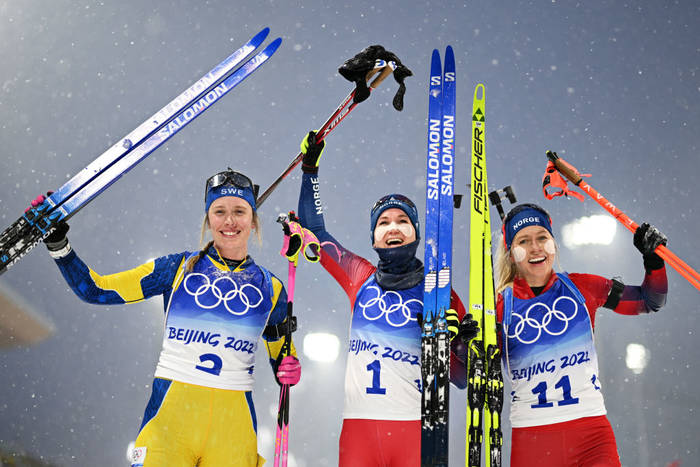 Эльвира Карин Эберг , Марте Олсбю Ройселанд и Тирил Экхофф