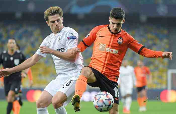 Манор Соломон в матче против Боруссии М