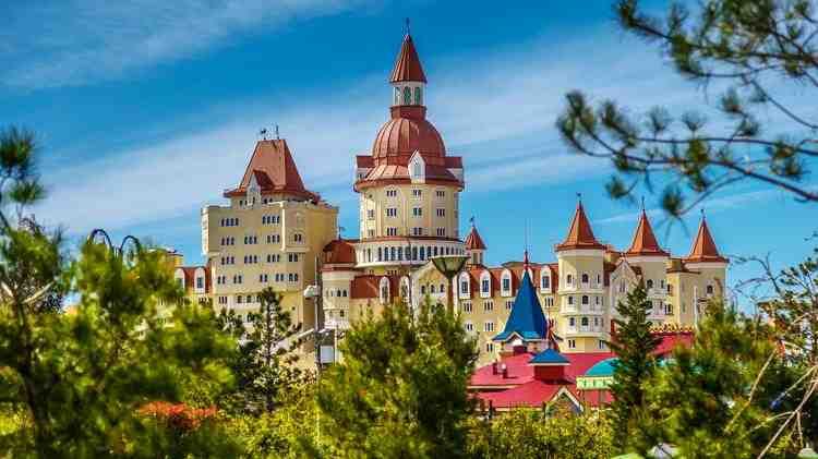 Почему в Сочи с началом октября резко уменьшилось число туристов?