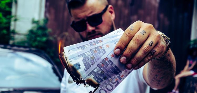 В Румынии ликвидировали банду, которая ввозила мигрантов в ЕС