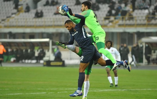 Днепр-1 в меньшинстве удержал победу над Ворсклой