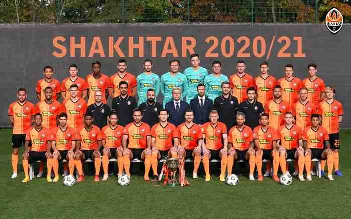 Общекомандное фото Шахтера