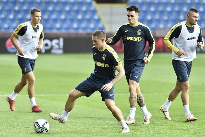 Сборная Украины на тренировке