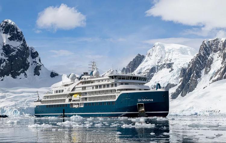 Пятизвездочный корабль SH Vega отправился из Хельсинки в Арктический круиз 