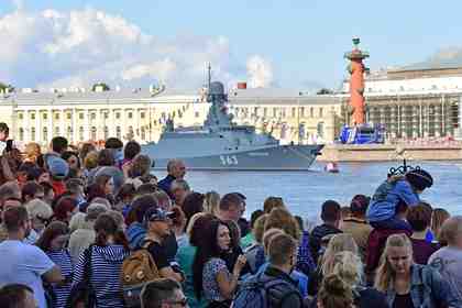 Парад в Санкт-Петербурге