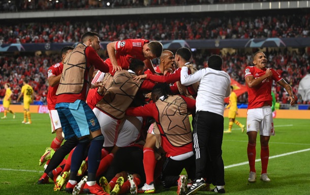 Бенфика с Яремчуком разнесла Барселону