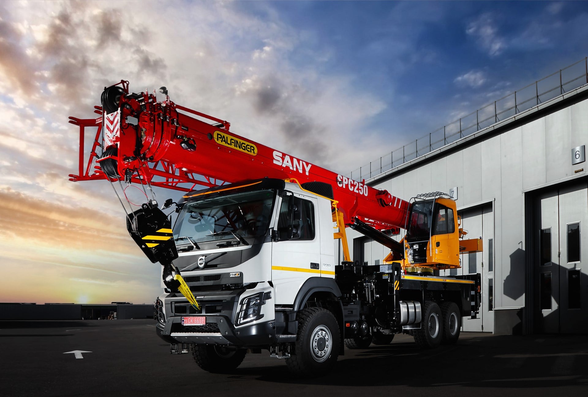 Palfinger Sany SPC250 на шасси Volvo FMX