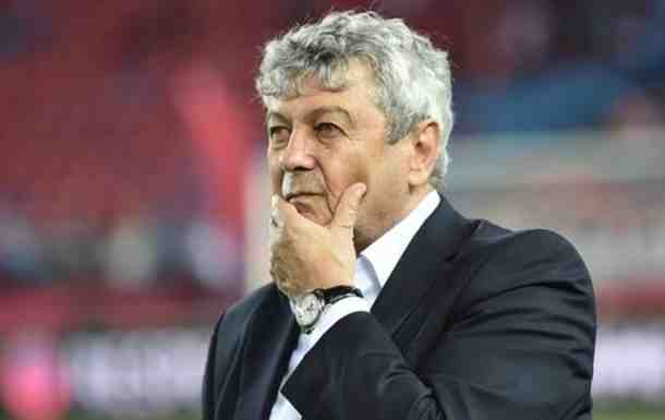 Ультрас Динамо устроили протест перед стадионом имени Лобановского