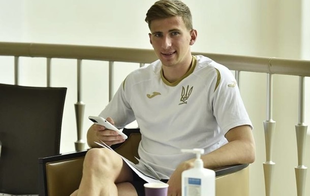 Забарный: Должны быть единым целым, чтобы обыграть Австрию