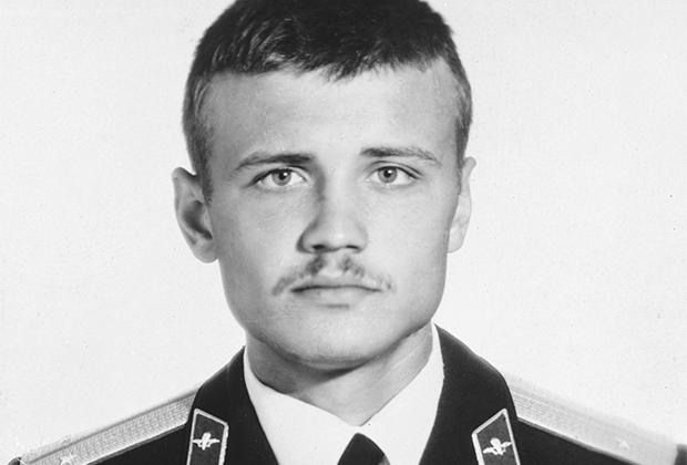 Капитан ВДВ Владимир Морозов, обвиненный в убийстве журналиста Дмитрия Холодова и впоследствии оправданный