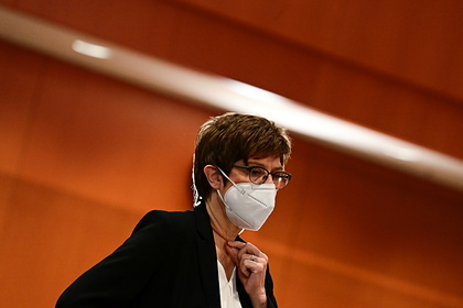 Аннегрет Крамп-Карренбауэр