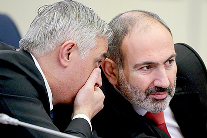 Мгер Григорян и Никол Пашинян 