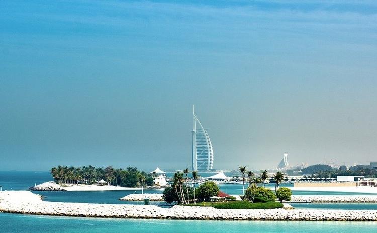 6 млн туристов и 25 млн ночей в отелях — турпоток в ОАЭ бьет рекорды