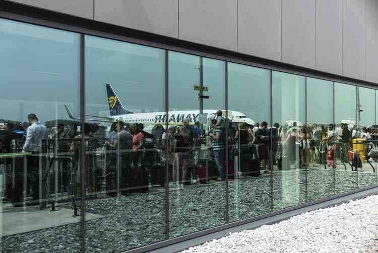 Туроператорам почти разрешили переносить отмененные туры. На год или на полтора?