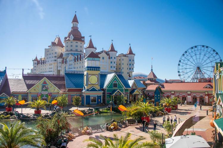 В Сочи Парке появились годовые безлимитные абонементы на 2022 год по цене 10 000 рублей