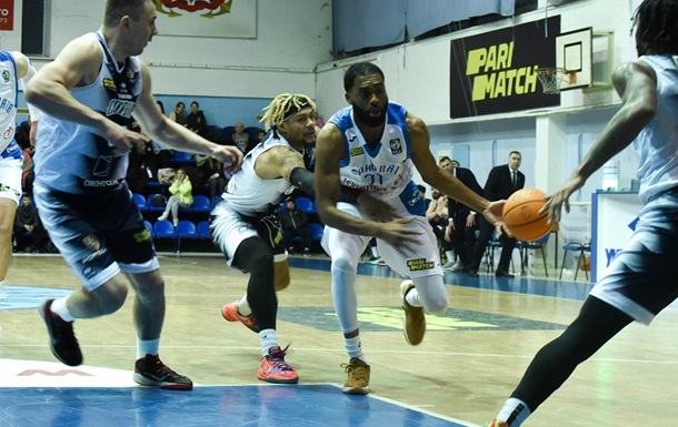 Суперлига: Николаев одолел Харьковских Соколов, Днепр обыграл Кривбасс