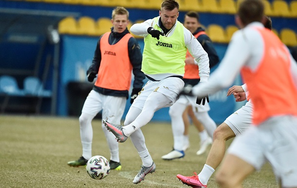 Караваев: Ярмоленко тренируется по полной программе и горит желанием помочь команде