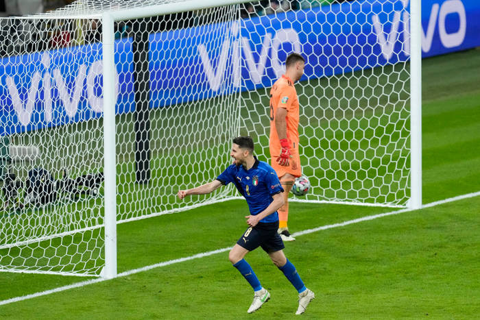 Италия обыграла Испанию