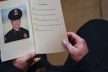 Офицер Брайан Сикник