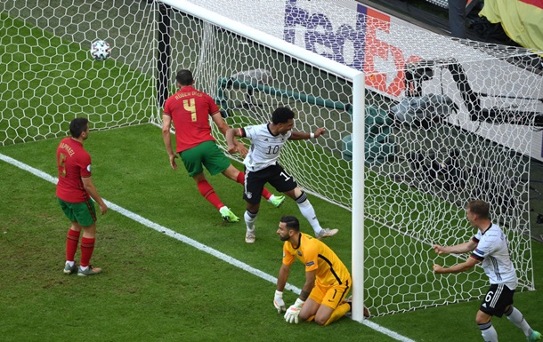 Евро-2020 стал рекордным по числу автоголов