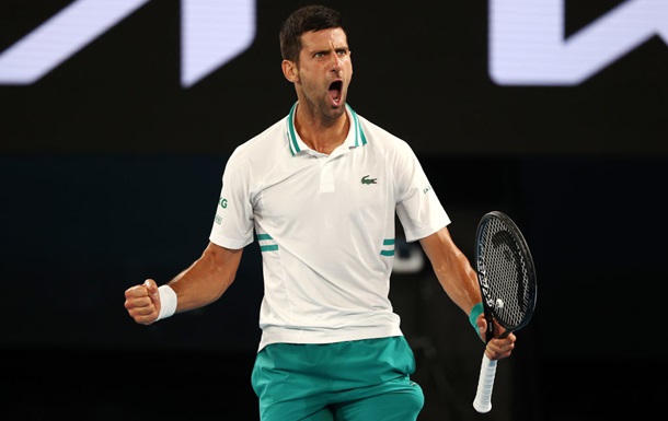 Джокович разгромил Карацева в полуфинале Australian Open