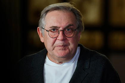 Юрий Стоянов