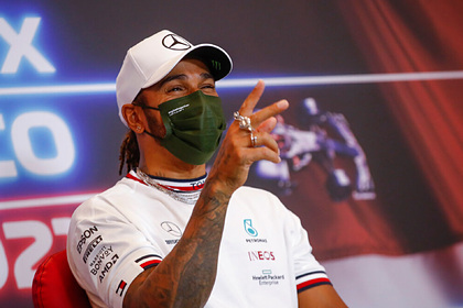 Льюис Хэмилтон