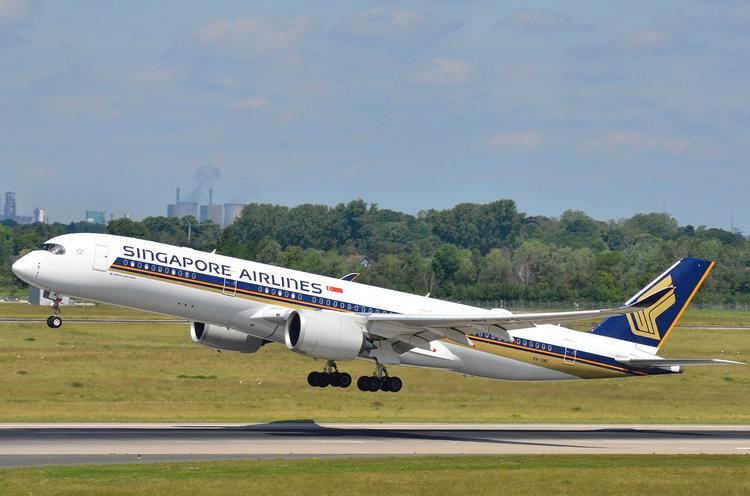 Singapore Airlines предлагают бесплатный Wi-Fi на борту, чтобы привлечь пассажиров