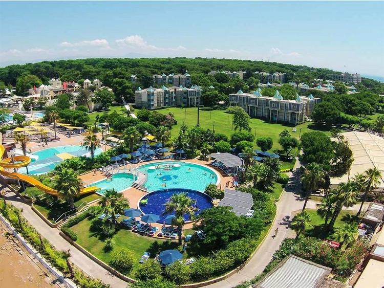 Клубные отели Robinson по всему миру вводят новые правила заселения