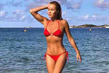 Аманда Холден