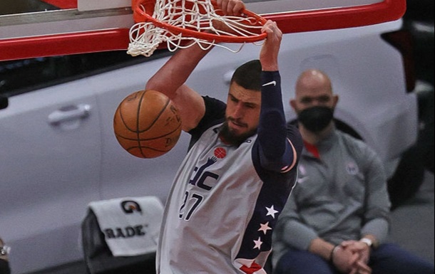 Лень впервые в карьере сыграет в плей-офф НБА