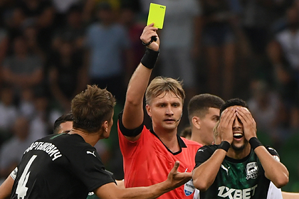 Сергей Лапочкин (в центре)