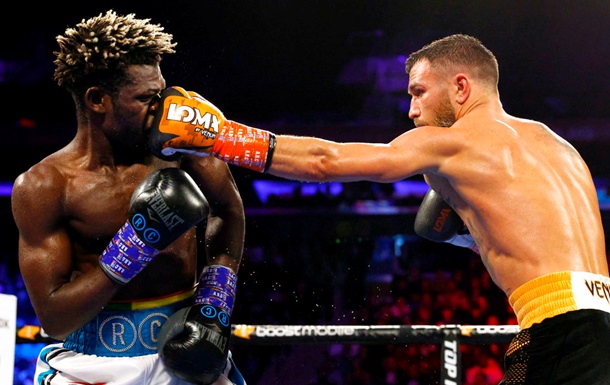 Ломаченко - Комми: статистика ударов