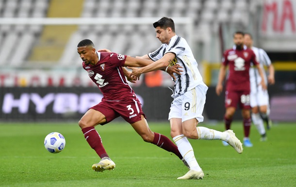 Ювентус потерял очки в дерби с Торино