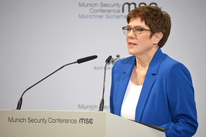 Аннегрет Крамп-Карренбауэр