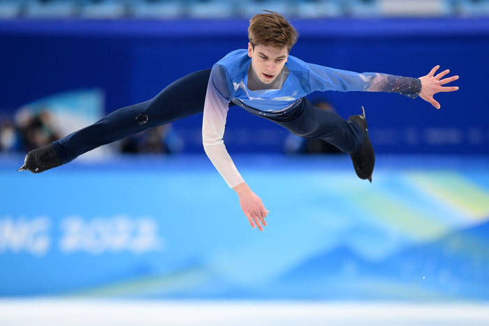 Иван Шмуратко во время исполнения произвольной программы