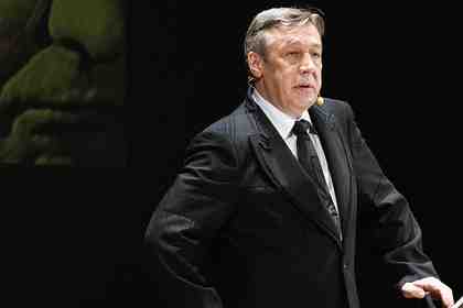 Михаил Ефремов  