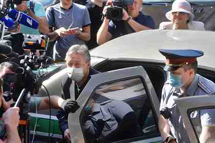 Михаил Ефремов