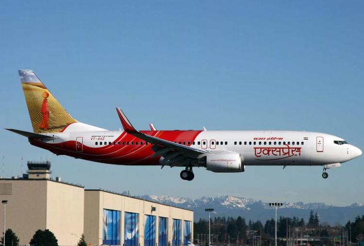 Авиакомпании Air India и Vistara объединятся под одним брендом