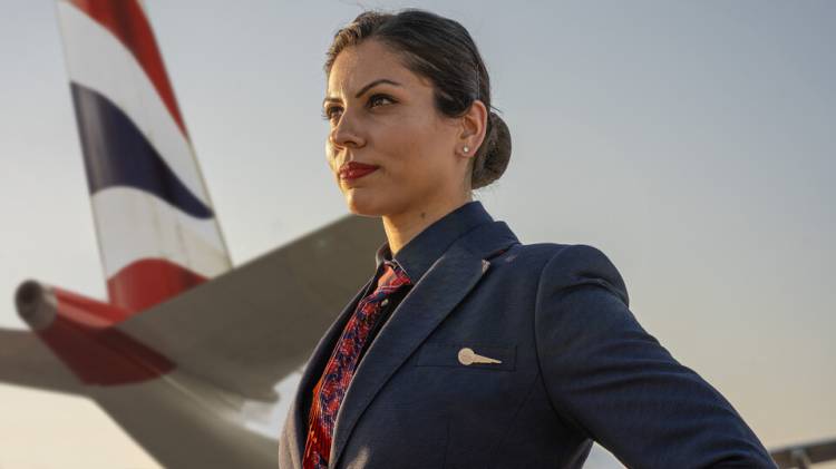 British Airways впервые за 20 лет представила новую униформу