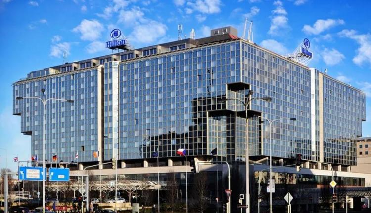 В центре Праги завершилась реконструкция отеля Hilton Prague