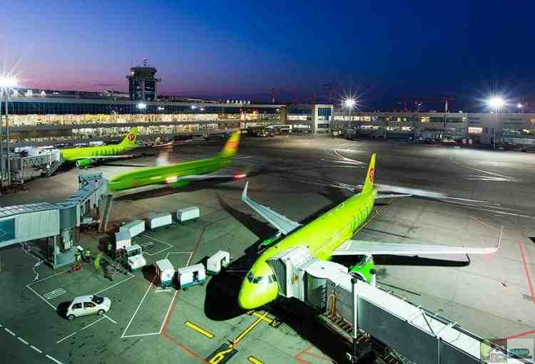 Авиабилеты за границу на летние даты уже в продаже. О чем это говорит?