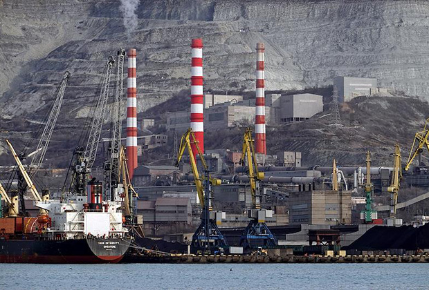 Новороссийский морской торговый порт. Цементный завод ОАО «Новоросцемент»