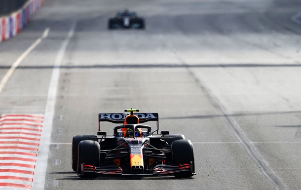 Перес выиграл в Баку, трагедия Ферстаппена и Хэмилтона