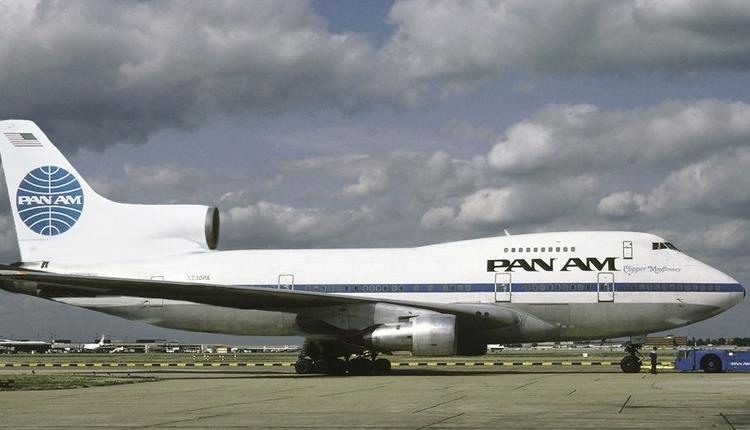 Почему потерпел неудачу трехмоторный вариант лайнера Boeing 747?