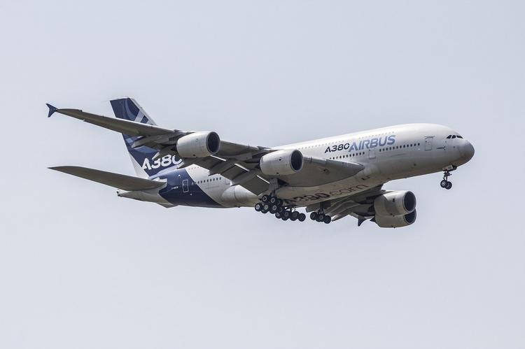 Французы превратят Airbus A380 в люксовый аэропортовый отель