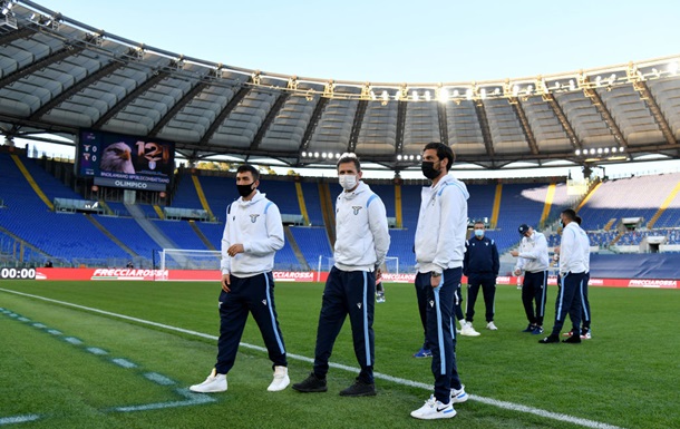 Игроки Лацио вышли на поле, хотя соперник не прибыл на игру чемпионата